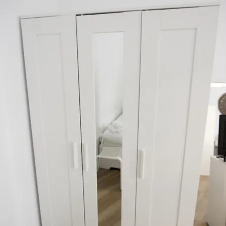 Rentalsevilla Santa Rufina Apartment
