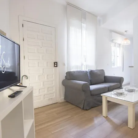 Rentalsevilla Santa Rufina Apartment